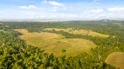 Farm and Ranch in Meigs County, Tennessee