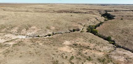 Farm and Ranch in Hutchinson County, Texas