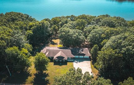 Farm and Ranch in Hickory County, Missouri