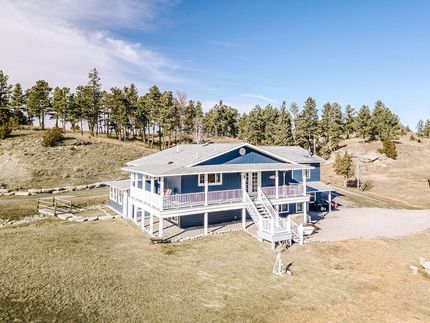 Farm and Ranch in Golden Valley County, Montana