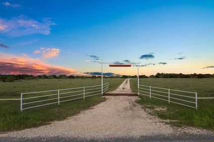 Farm and Ranch in McLennan County, Texas