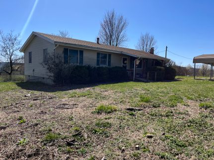 Farm and Ranch in Barry County, Missouri