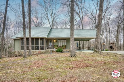 Land in Pickett County, Tennessee