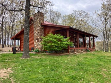 Farm and Ranch in Howell County, Missouri