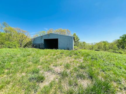 Farm and Ranch in Russell County, Kentucky