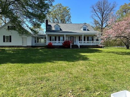 Farm and Ranch in Henry County, Tennessee