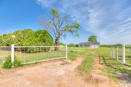 Farm and Ranch in Stephens County, Texas