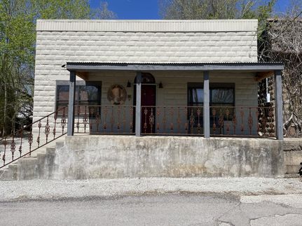 Homesite in Izard County, Arkansas