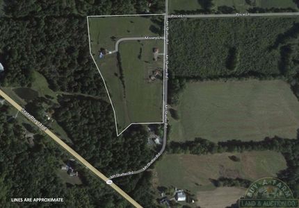 Farm and Ranch in Johnson County, Illinois