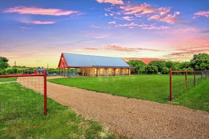 House in Navarro County, Texas