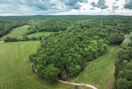 Farm and Ranch in Pulaski County, Missouri