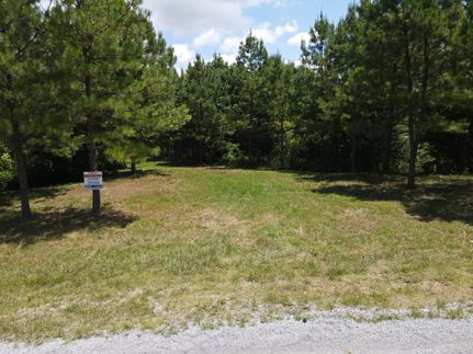 Farm and Ranch in Houston County, Tennessee
