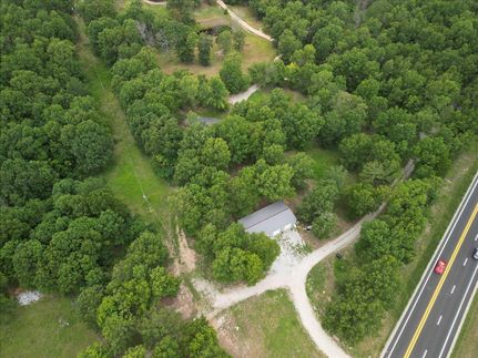 Land in Howell County, Missouri