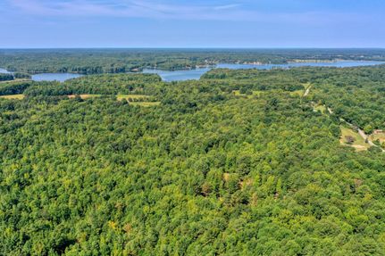 Farm and Ranch in Carroll County, Tennessee