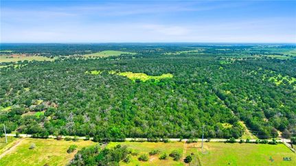 Farm and Ranch in Caldwell County, Texas