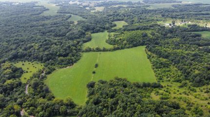 Farm and Ranch in Fulton County, Illinois