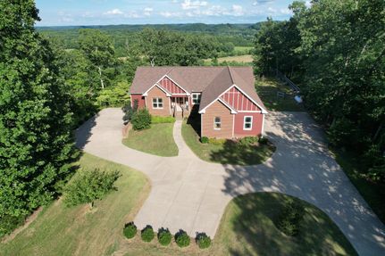 Farm and Ranch in Cheatham County, Tennessee