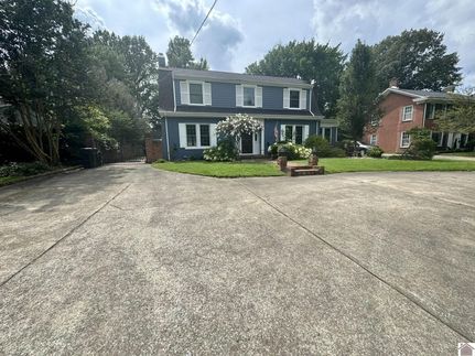 House in Graves County, Kentucky