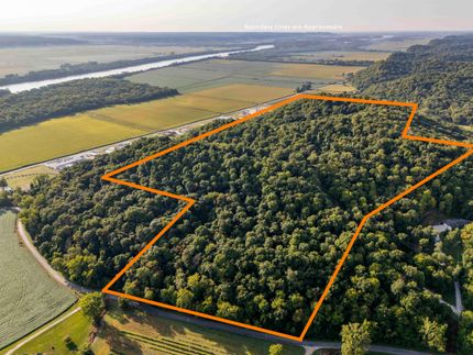 Land in Calhoun County, Illinois