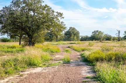 Farm and Ranch in Gonzales County, Texas