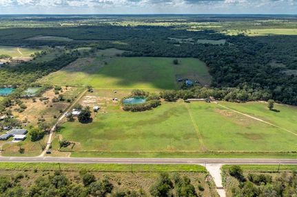 Farm and Ranch in Gonzales County, Texas