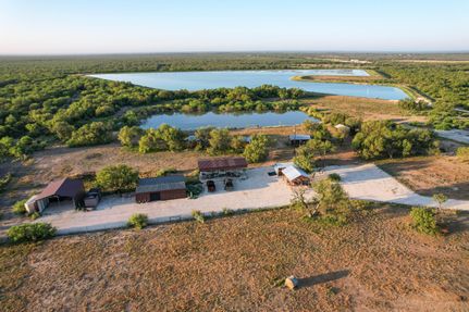 Lakefront Property in Dimmit County, Texas