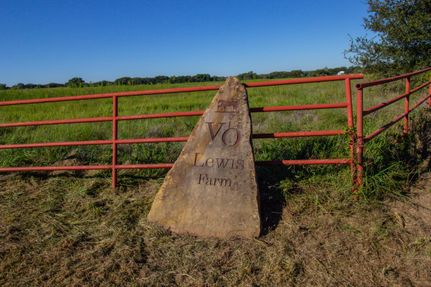Farm and Ranch in Palo Pinto County, Texas