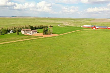 Land in Hettinger County, North Dakota