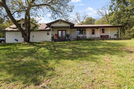 Farm and Ranch in Howell County, Missouri