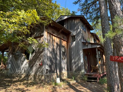 House in Izard County, Arkansas