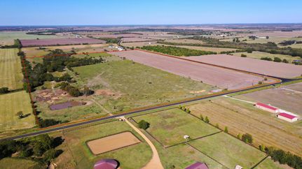 Commercial Property in Grayson County, Texas