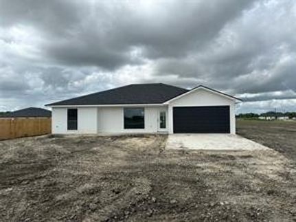 Homesite in Lamar County, Texas