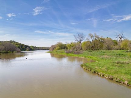 Farm and Ranch in Lampasas County, Texas