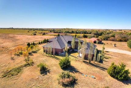 Land in Kingfisher County, Oklahoma