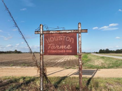 Farm and Ranch in Tallahatchie County, Mississippi