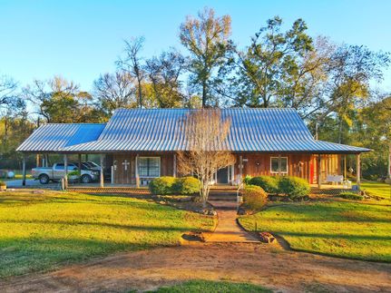 Farm and Ranch in Leon County, Texas