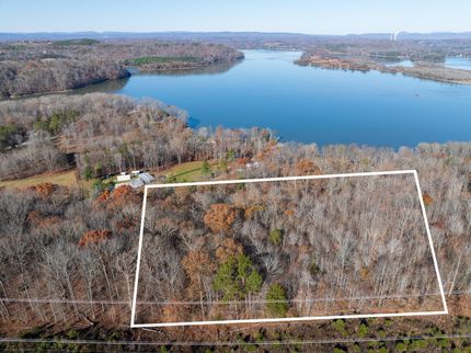Farm and Ranch in Roane County, Tennessee