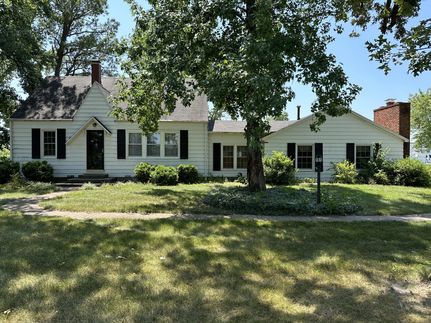 Land in Marion County, Illinois