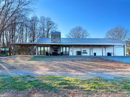 Farm and Ranch in Anderson County, South Carolina