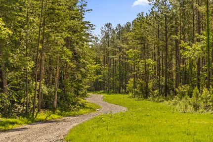 Farm and Ranch in Bledsoe County, Tennessee