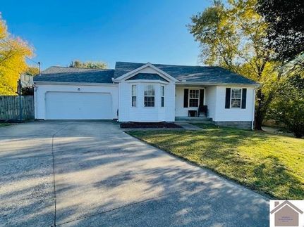 House in Christian County, Kentucky