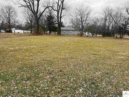 Land in Pettis County, Missouri