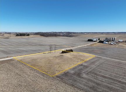 Farm and Ranch in Linn County, Iowa