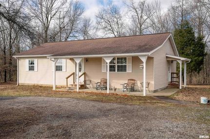 House in Williamson County, Illinois