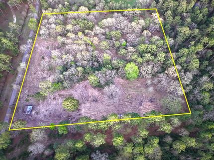 Farm and Ranch in Montgomery County, Texas