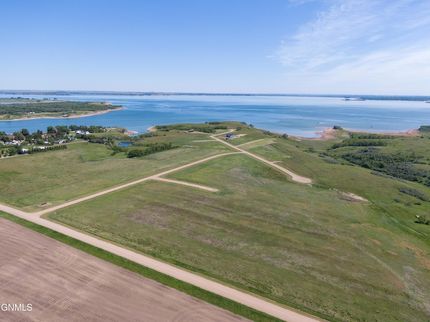 Land in McLean County, North Dakota