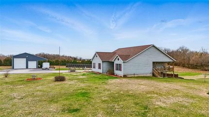 Land in Muscatine County, Iowa