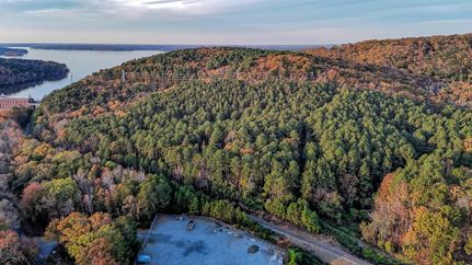 Lakefront Property for sale in Davidson County, North Carolina