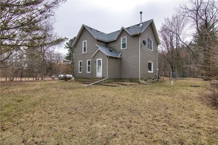 House in Eau Claire County, Wisconsin