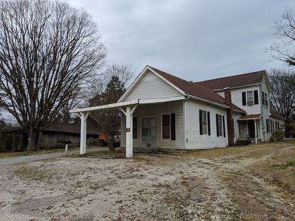 Homesite in Marshall County, Tennessee